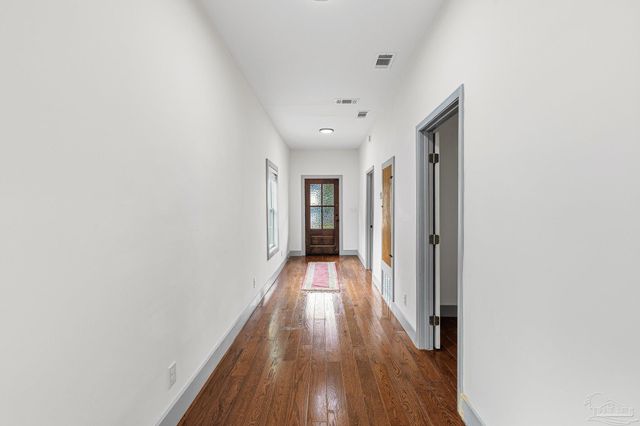 1302 Dr Martin Luther King Jr Dr, Pensacola, FL 32503