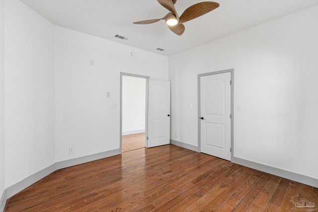 1302 Dr Martin Luther King Jr Dr, Pensacola, FL 32503