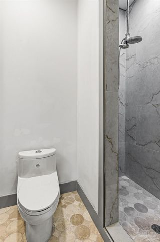 1302 Dr Martin Luther King Jr Dr, Pensacola, FL 32503