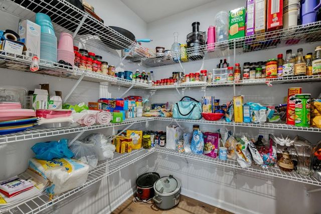 824 Canoe ST, Chesapeake, VA 23323