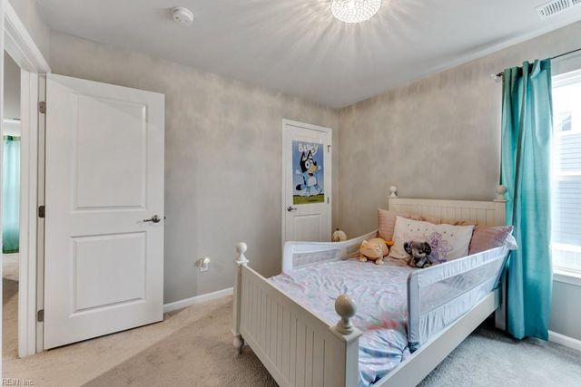 824 Canoe ST, Chesapeake, VA 23323