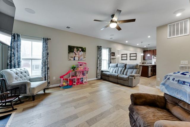 824 Canoe ST, Chesapeake, VA 23323