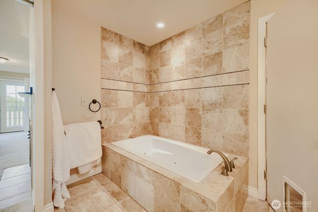 5632 42nd Avenue SW, Seattle, WA 98136