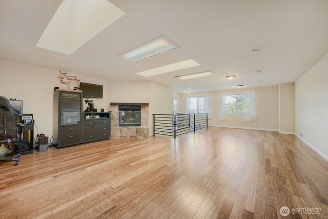 5632 42nd Avenue SW, Seattle, WA 98136