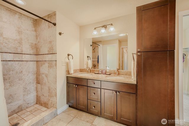 5632 42nd Avenue SW, Seattle, WA 98136