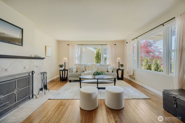 5632 42nd Avenue SW, Seattle, WA 98136