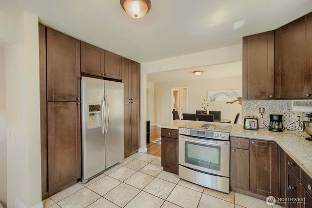 5632 42nd Avenue SW, Seattle, WA 98136