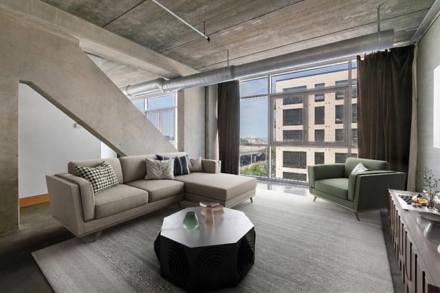 345 6th Avenue N 406, Minneapolis, MN 55401