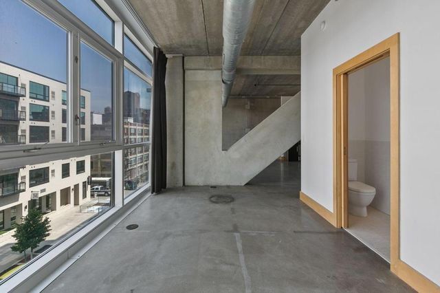 345 6th Avenue N 406, Minneapolis, MN 55401