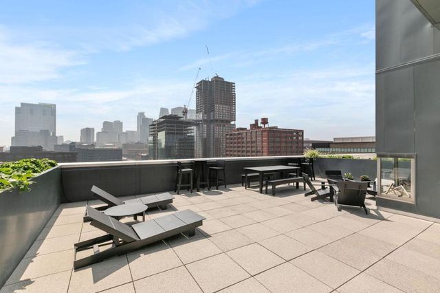 345 6th Avenue N 406, Minneapolis, MN 55401