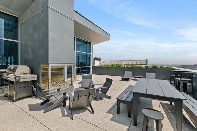 345 6th Avenue N 406, Minneapolis, MN 55401