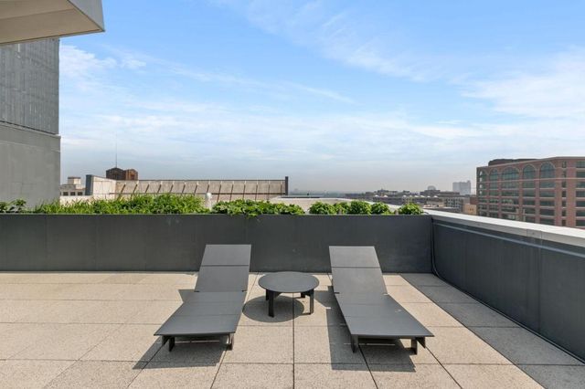 345 6th Avenue N 406, Minneapolis, MN 55401