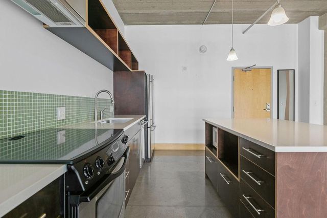 345 6th Avenue N 406, Minneapolis, MN 55401