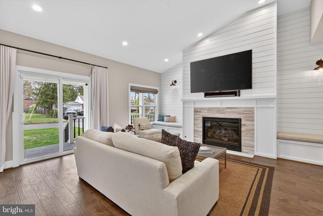 1501 SHENANDOAH RD, Alexandria, VA 22308