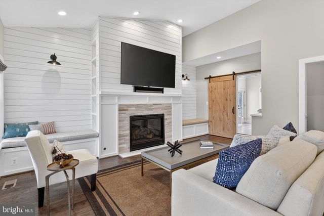 1501 SHENANDOAH RD, Alexandria, VA 22308