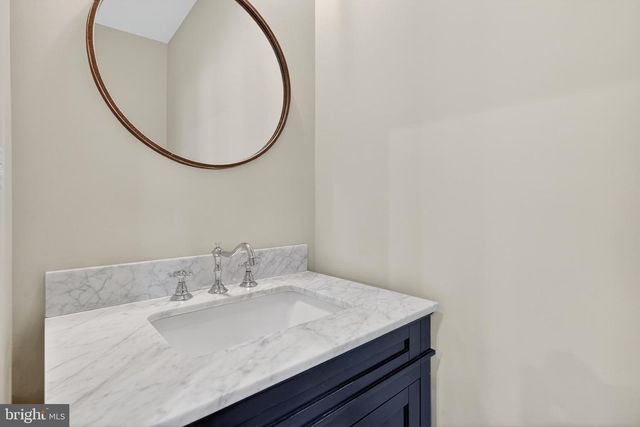 1501 SHENANDOAH RD, Alexandria, VA 22308