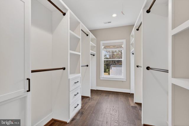 1501 SHENANDOAH RD, Alexandria, VA 22308