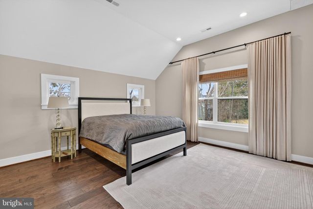 1501 SHENANDOAH RD, Alexandria, VA 22308