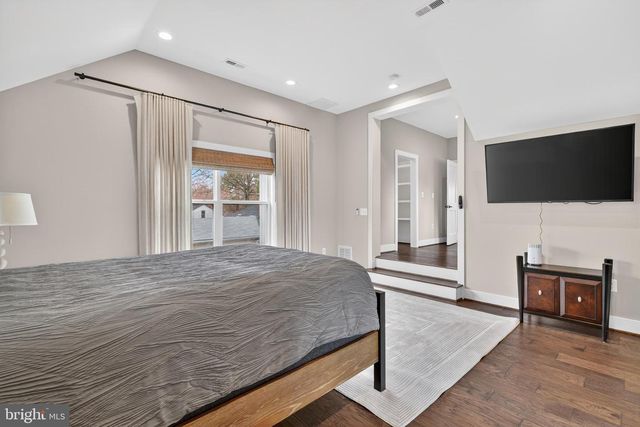 1501 SHENANDOAH RD, Alexandria, VA 22308