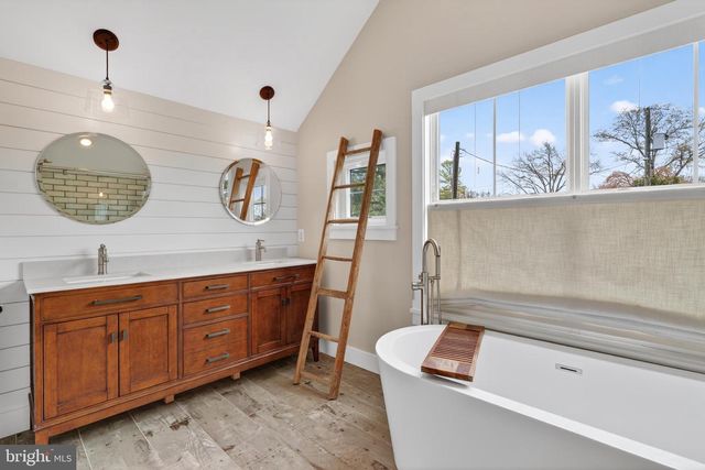 1501 SHENANDOAH RD, Alexandria, VA 22308