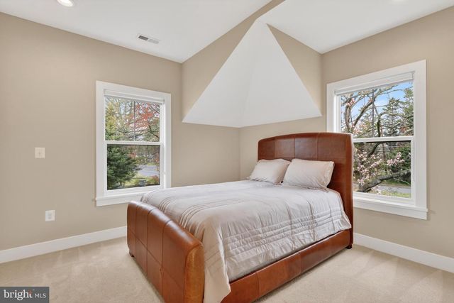 1501 SHENANDOAH RD, Alexandria, VA 22308