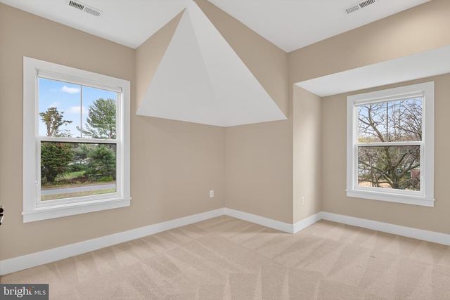 1501 SHENANDOAH RD, Alexandria, VA 22308