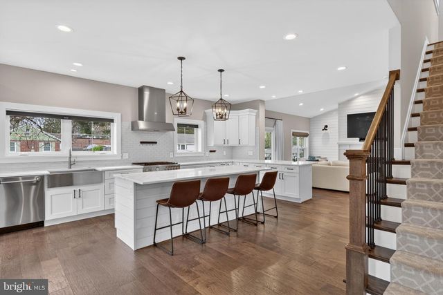 1501 SHENANDOAH RD, Alexandria, VA 22308