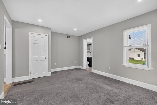 531 JANSEN AVE, Essington, PA 19029