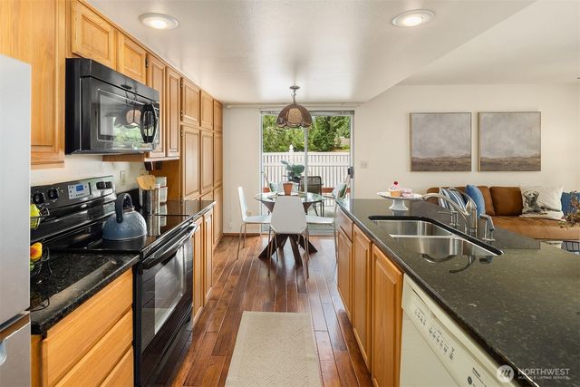 14301 SE 42nd Lane, Bellevue, WA 98006
