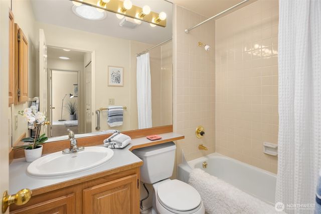 14301 SE 42nd Lane, Bellevue, WA 98006