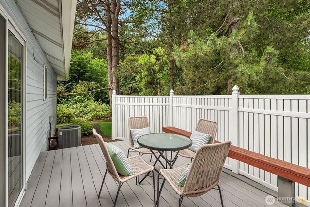 14301 SE 42nd Lane, Bellevue, WA 98006