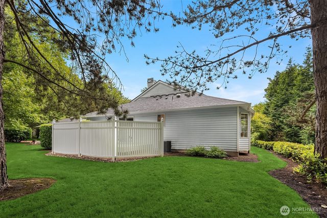 14301 SE 42nd Lane, Bellevue, WA 98006