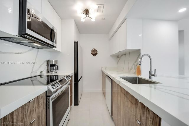 1000 West Ave 727, Miami Beach, FL 33139