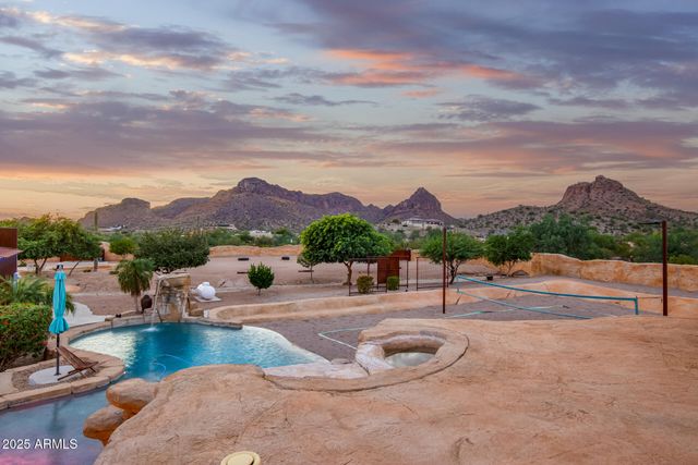 27213 N BRENNER PASS Road, San Tan Valley, AZ 85144