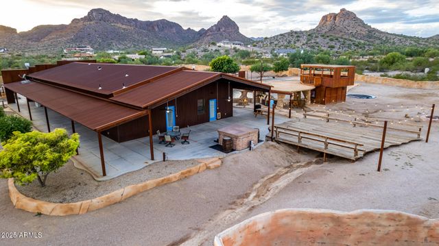 27213 N BRENNER PASS Road, San Tan Valley, AZ 85144