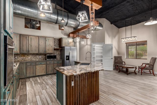 27213 N BRENNER PASS Road, San Tan Valley, AZ 85144