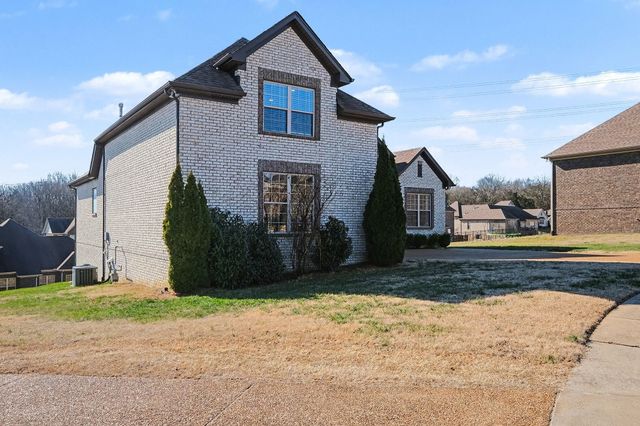 116 Monteview Dr, Hendersonville, TN 37075