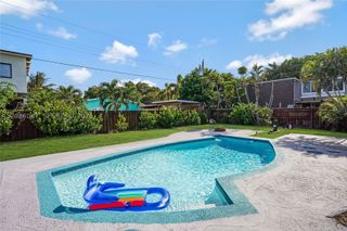912 NE 9th Ct, Pompano Beach, FL 33060