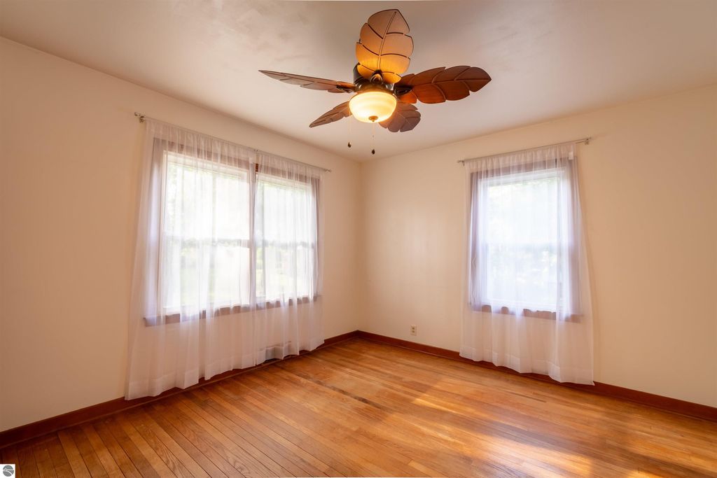 Image 15 of property listing at 121 E Maple Street, Shepherd, MI 48883