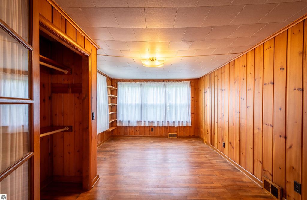 Image 18 of property listing at 121 E Maple Street, Shepherd, MI 48883