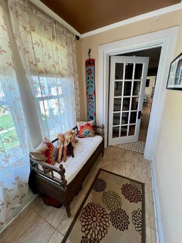 1533 Dempster Street, Evanston, IL 60201