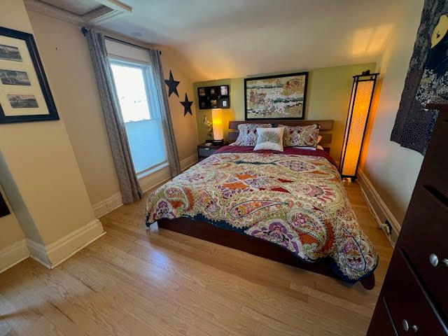 1533 Dempster Street, Evanston, IL 60201