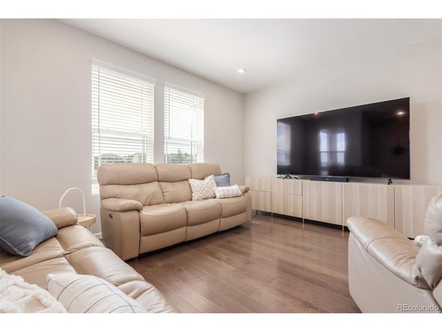 7153 Othello St, Castle Pines, CO 80108