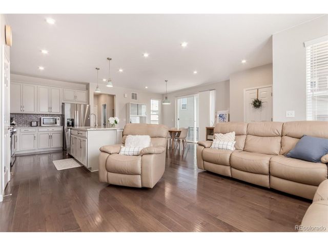 7153 Othello St, Castle Pines, CO 80108