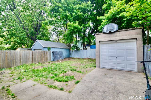 323 West Division Street, New Haven, CT 06511