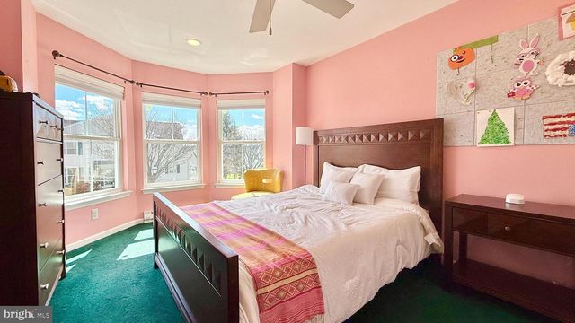 201 W HAMILTON ST, Chalfont, PA 18914