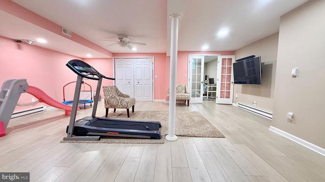 201 W HAMILTON ST, Chalfont, PA 18914