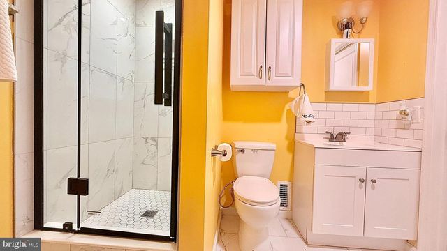 201 W HAMILTON ST, Chalfont, PA 18914