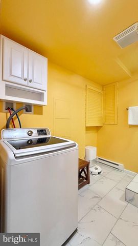 201 W HAMILTON ST, Chalfont, PA 18914