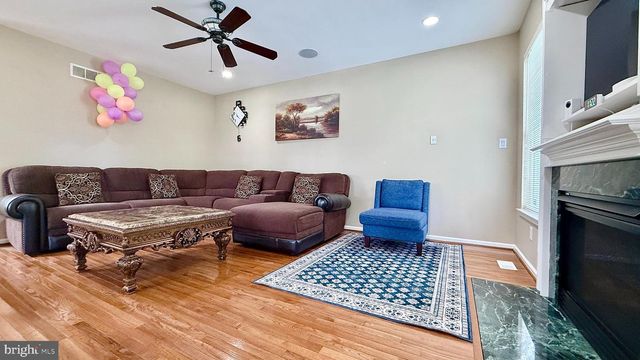 201 W HAMILTON ST, Chalfont, PA 18914